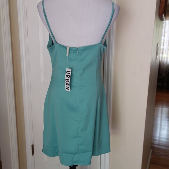 NWT $49 URBAN OUTFITTERS Satiny Cowl Neck Sage Green Slip Dress – Large - Picture 4 of 7